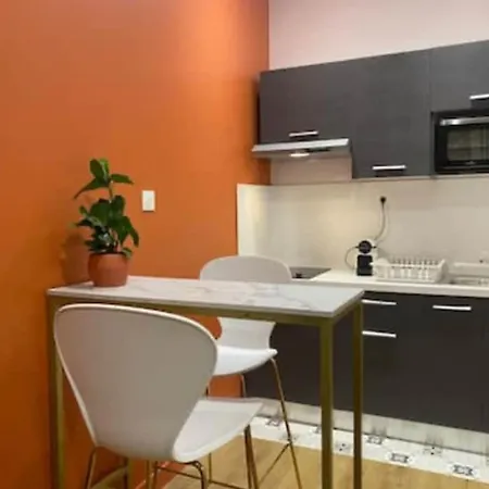 Equipe Apartment *